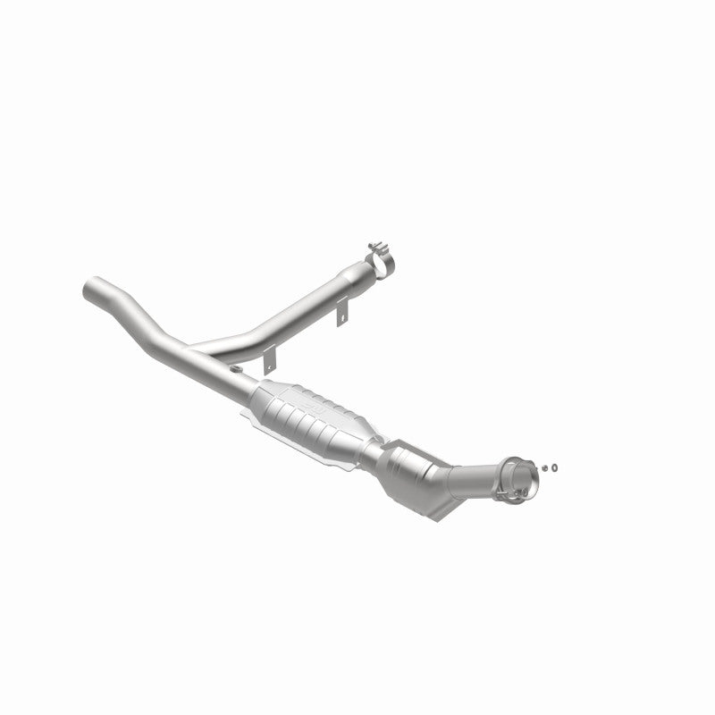MagnaFlow Ford F-150 HM Grade Federal / EPA Compliant Direct-Fit Catalytic Converter 23317 360 Degree Image Set