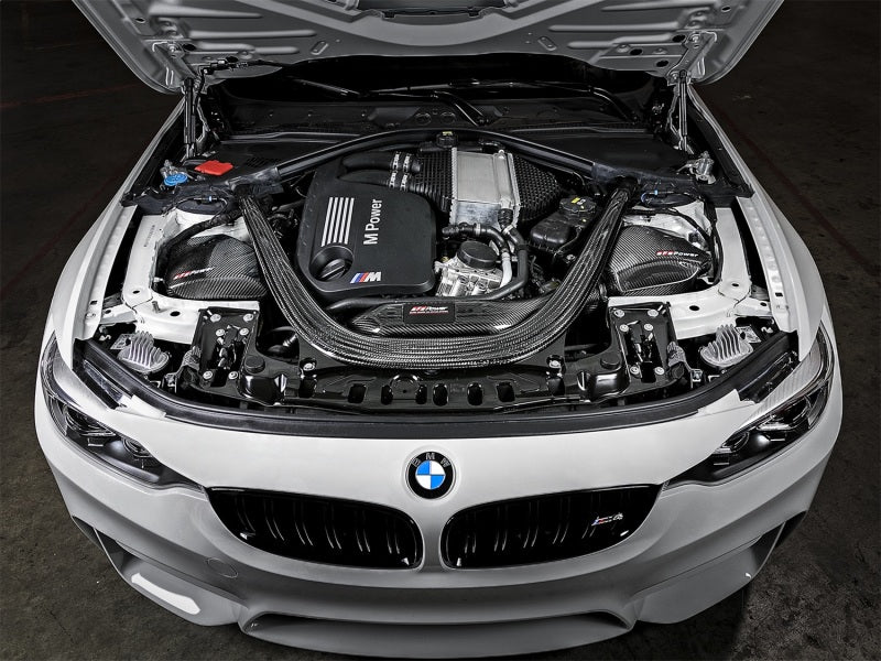 aFe Momentum Pro 5R Cold Air Intake System BMW M3/M4 (F80/82/83) 15-17 L6- 54-76305-CF Photo - Mounted