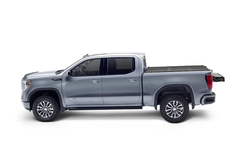 UnderCover 19-21 Ram 1500 6.4ft (Does not fit Rambox) Triad Bed Cover TR36009 TR36009 Photo - Mounted