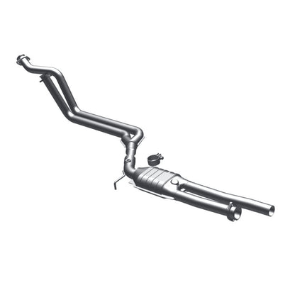 MagnaFlow Mercedes-Benz Standard Grade Federal / EPA Compliant Direct-Fit Catalytic Converter 23839 Photo - Primary
