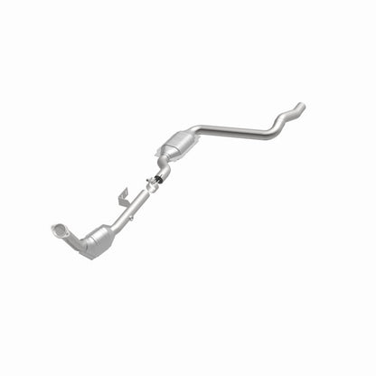MagnaFlow Mercedes-Benz ML350 OEM Grade Federal / EPA Compliant Direct-Fit Catalytic Converter 52116 360 Degree Image Set