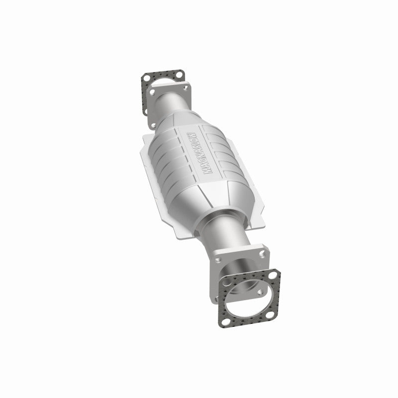 MagnaFlow Isuzu Standard Grade Federal / EPA Compliant Direct-Fit Catalytic Converter 23657 360 Degree Image Set