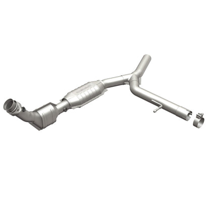 MagnaFlow OEM Grade Federal / EPA Compliant Direct-Fit Catalytic Converter 49706 Photo - Primary