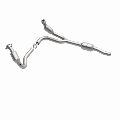 MagnaFlow Dodge Ram 1500 OEM Grade Federal / EPA Compliant Direct-Fit Catalytic Converter 49554 360 Degree Image Set