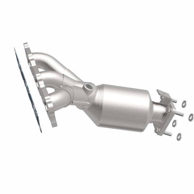MagnaFlow Volvo XC90 OEM Grade Federal / EPA Compliant Manifold Catalytic Converter 22-174 360 Degree Image Set