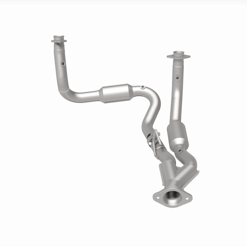 Magnaflow 05-06 Jeep Grand Cherokee 4.7L Direct Fit Catalytic Converter 4651686 4651686 360 Degree Image Set