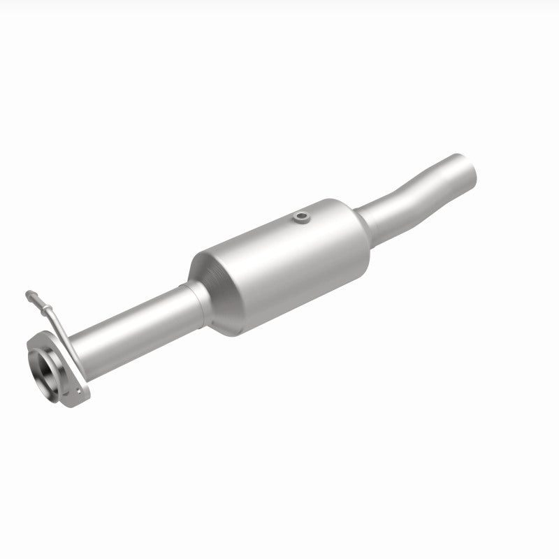 Magnaflow 09-10 Ford F-550 Super Duty V10 6.8L Rear Underbody Direct Fit Catalytic Converter 280434 280434 360 Degree Image Set