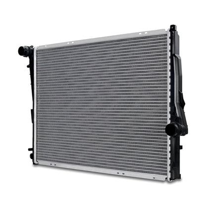 Mishimoto 2001-2005 BMW 320i 2.2L Replacement Radiator R2636-MT Photo - Close Up