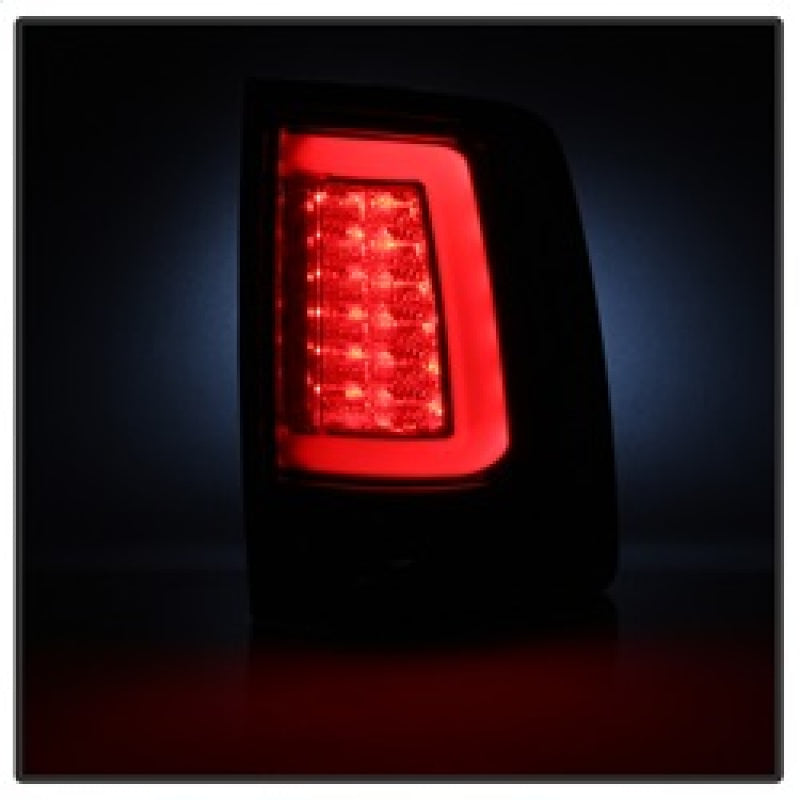 Spyder 13-14 Dodge Ram 1500 LED Tail Lights - Red Clear ALT-YD-DRAM13V2-LED-RC 5084071 5084071 Photo - Unmounted