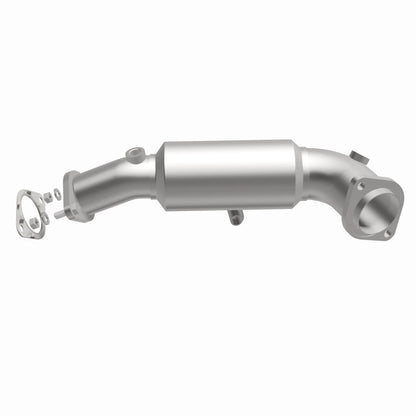 MagnaFlow Ford Explorer OEM Grade Federal / EPA Compliant Direct-Fit Catalytic Converter 21-818 360 Degree Image Set