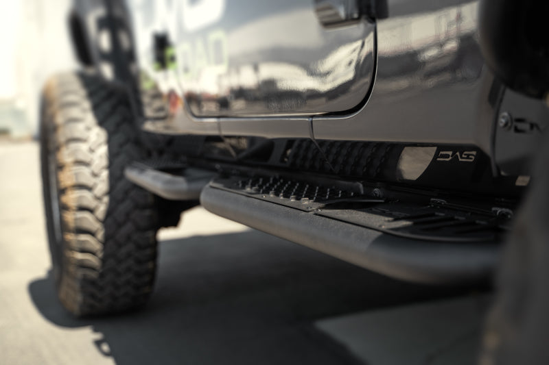 DV8 Offroad 18-23 Jeep Wrangler JL 4 Door Body/Pinch Weld Mounted Step SRJL-08 SRJL-08 Photo - Unmounted