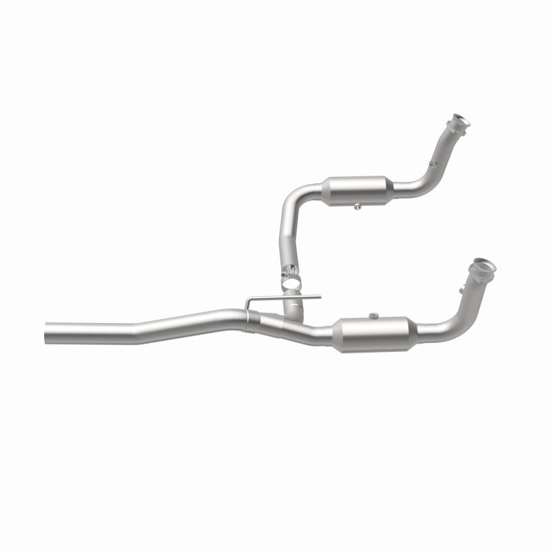 MagnaFlow California Grade CARB Compliant Direct-Fit Catalytic Converter 5551187 360 Degree Image Set