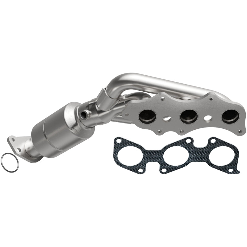 MagnaFlow Toyota California Grade CARB Compliant Manifold Catalytic Converter 5481198 Photo - Primary