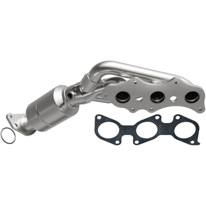 MagnaFlow Toyota California Grade CARB Compliant Manifold Catalytic Converter 5481198 Photo - Primary