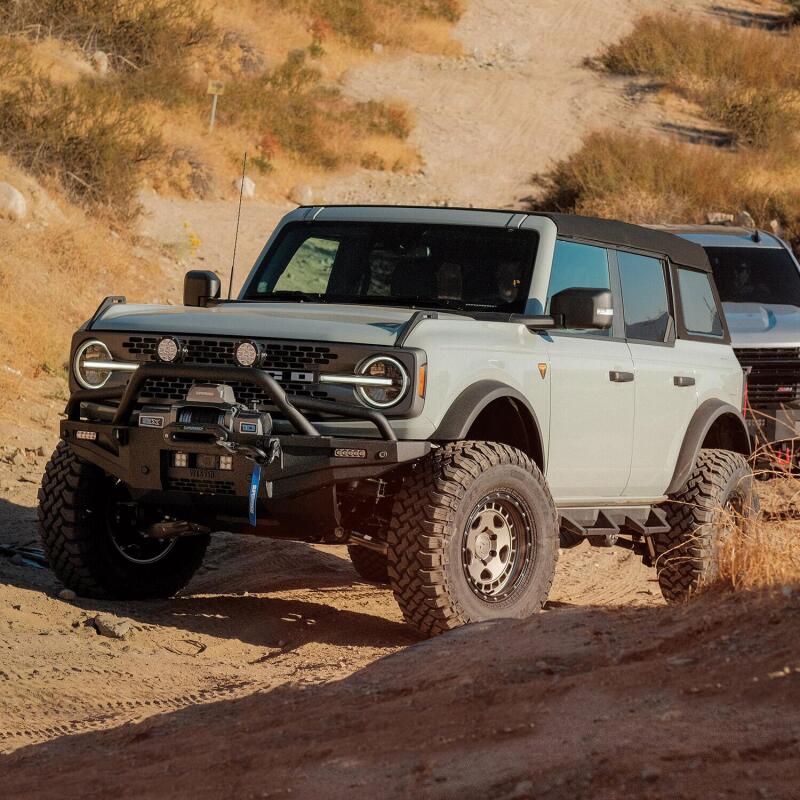 Westin 21-23 Bronco (Excl. Sport) XTS Round Bull Bar - Tex. Blk 59-731255 59-731255 Photo - Mounted