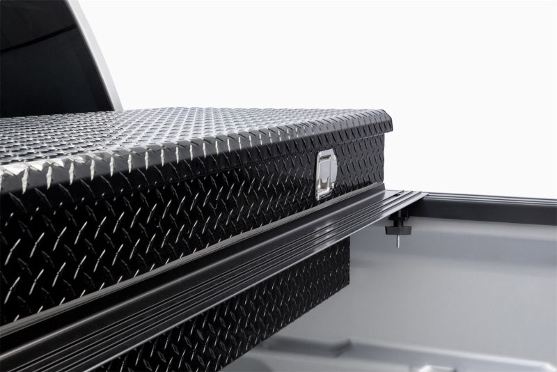 Extang 22-23 Toyota Tundra 6ft 7in Bed (w/ or w/o Rail System) Solid Fold 2.0 Toolbox 84473 84473 Photo - Close Up