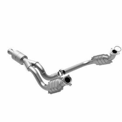 MagnaFlow OEM Grade Federal / EPA Compliant Direct-Fit Catalytic Converter 51578 360 Degree Image Set