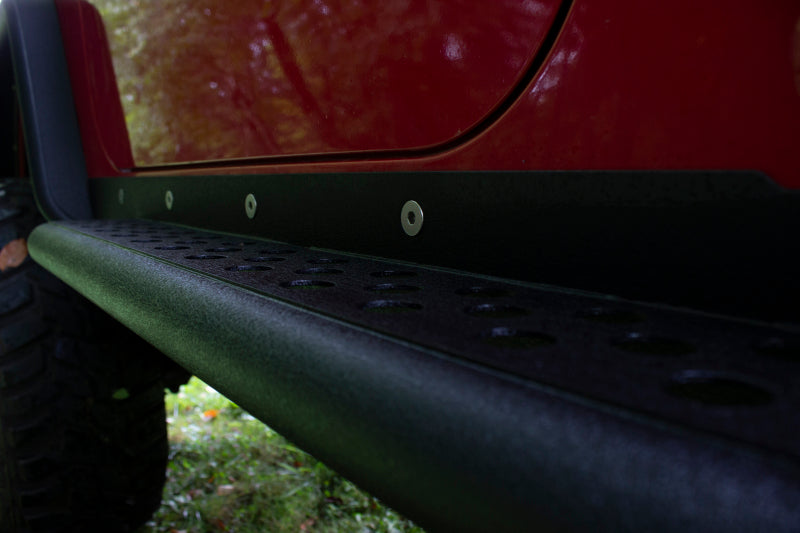 Fishbone Offroad Jeep LJ Rock Slider W/Tube Step - Black Powdercoat FB23085 FB23085 Photo - lifestyle view