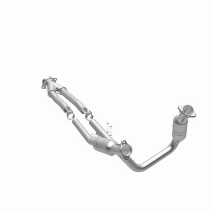 MagnaFlow Ford California Grade CARB Compliant Direct-Fit Catalytic Converter 5551436 360 Degree Image Set