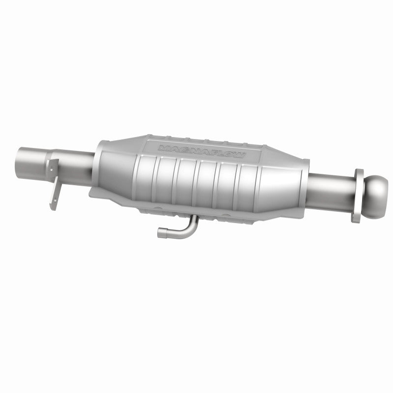MagnaFlow Standard Grade Federal / EPA Compliant Direct-Fit Catalytic Converter 23439 360 Degree Image Set