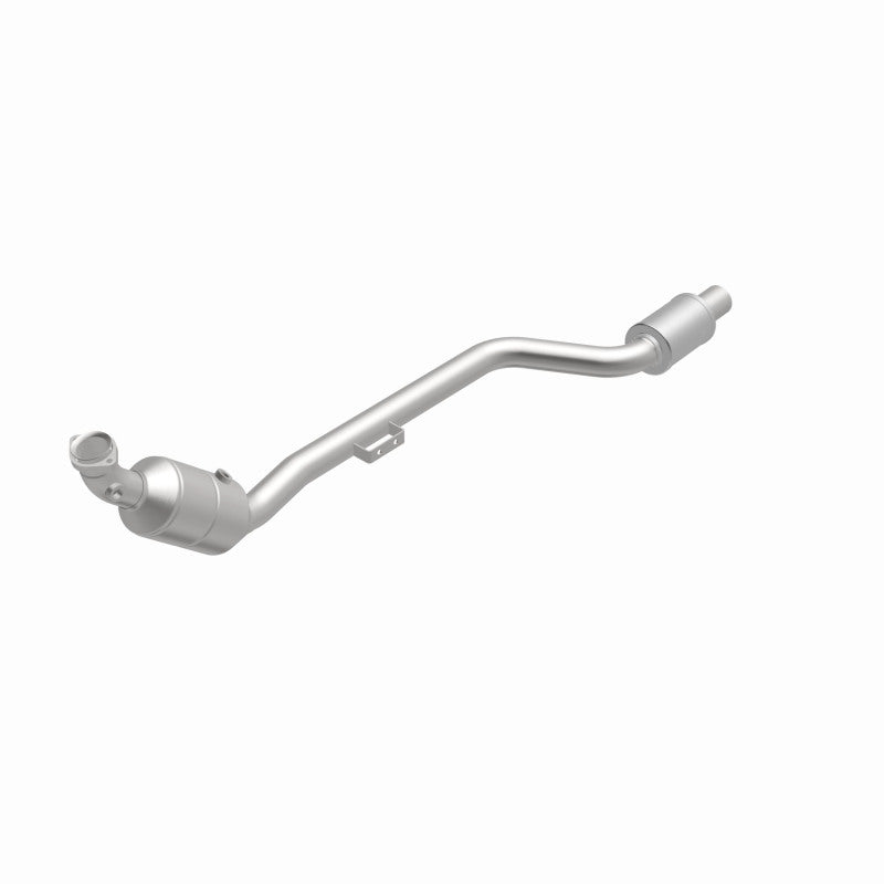 MagnaFlow Mercedes-Benz California Grade CARB Compliant Direct-Fit Catalytic Converter 5561265 360 Degree Image Set