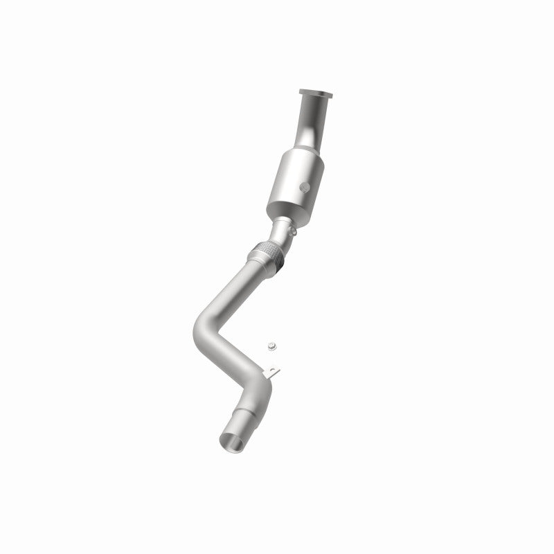 MagnaFlow California Grade CARB Compliant Direct-Fit Catalytic Converter 5561140 360 Degree Image Set
