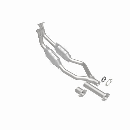 MagnaFlow Land Rover Range Rover Standard Grade Federal / EPA Compliant Direct-Fit Catalytic Converter 23821 360 Degree Image Set