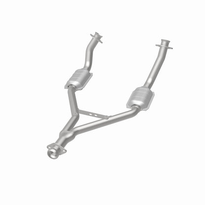 MagnaFlow Ford Mustang Standard Grade Federal / EPA Compliant Direct-Fit Catalytic Converter 23340 360 Degree Image Set