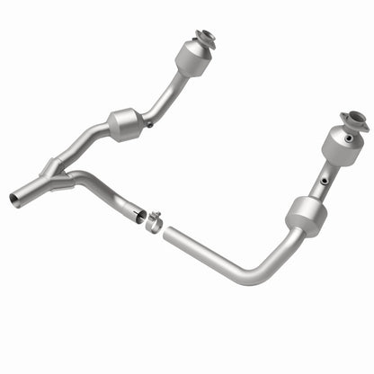 MagnaFlow Jeep Wrangler California Grade CARB Compliant Direct-Fit Catalytic Converter 5582689 360 Degree Image Set