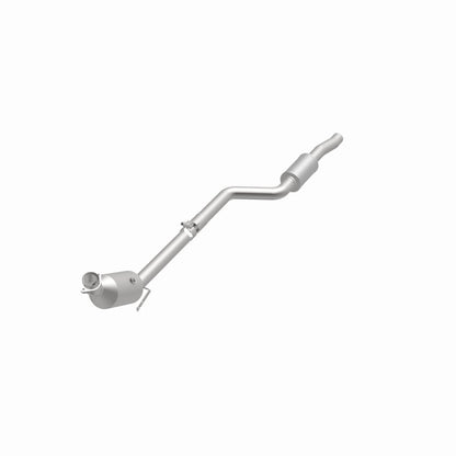 MagnaFlow Mercedes-Benz C300 OEM Grade Federal / EPA Compliant Direct-Fit Catalytic Converter 21-498 360 Degree Image Set