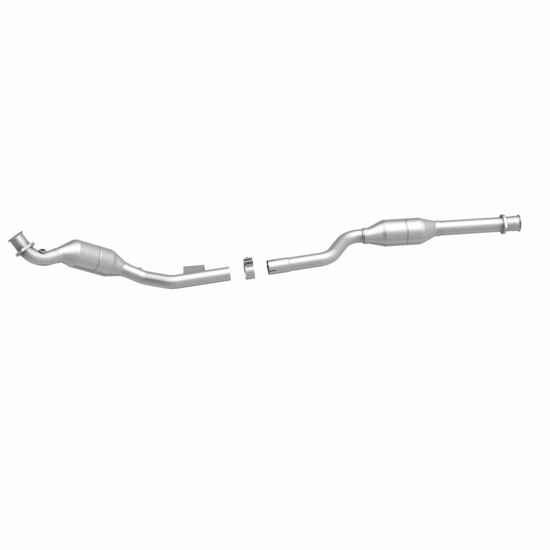 MagnaFlow Mercedes-Benz E320 OEM Grade Federal / EPA Compliant Direct-Fit Catalytic Converter 51422 360 Degree Image Set