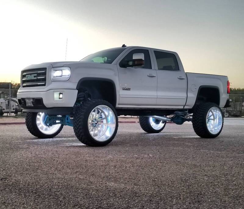 ORACLE Lighting Oracle LED Illuminated Wheel Rings - White 4215-001 4215-001 Photo - lifestyle view