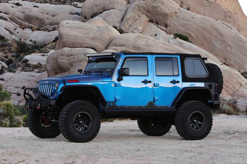 Fabtech 5" Crawler® Long Travel System W/Dirt Logic 2.25 Resi Shocks K4075DL Photo - lifestyle view
