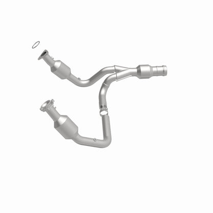 MagnaFlow OEM Grade Federal / EPA Compliant Direct-Fit Catalytic Converter 52617 360 Degree Image Set