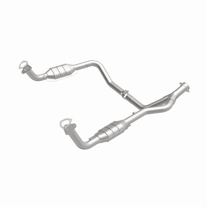 MagnaFlow Land Rover Range Rover HM Grade Federal / EPA Compliant Direct-Fit Catalytic Converter 93694 360 Degree Image Set