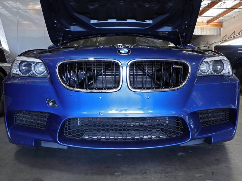 aFe Magnum FORCE Intake System Dynamic Air Scoop: BMW M5 (F10) 12-16 V8-4. 54-12489-C Photo - Mounted