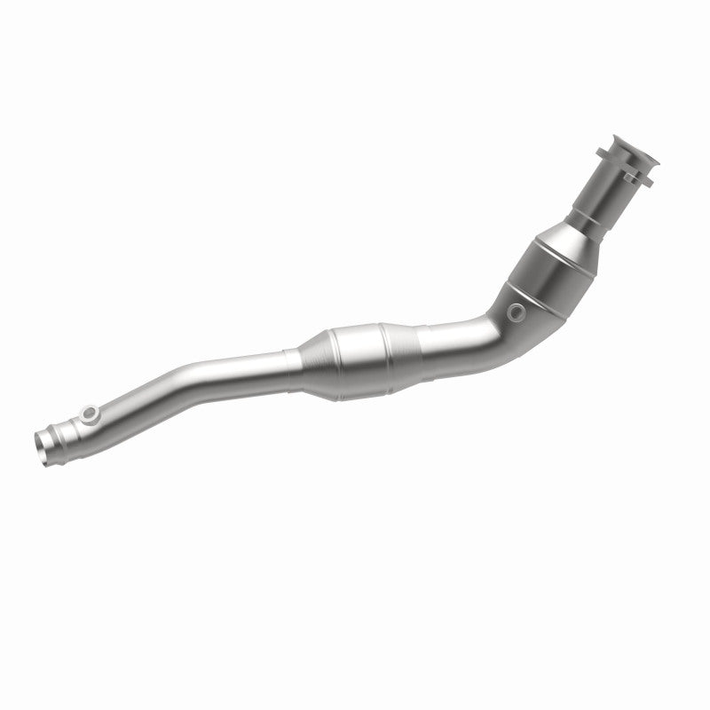 MagnaFlow Land Rover LR4 OEM Grade Federal / EPA Compliant Direct-Fit Catalytic Converter 21-717 360 Degree Image Set