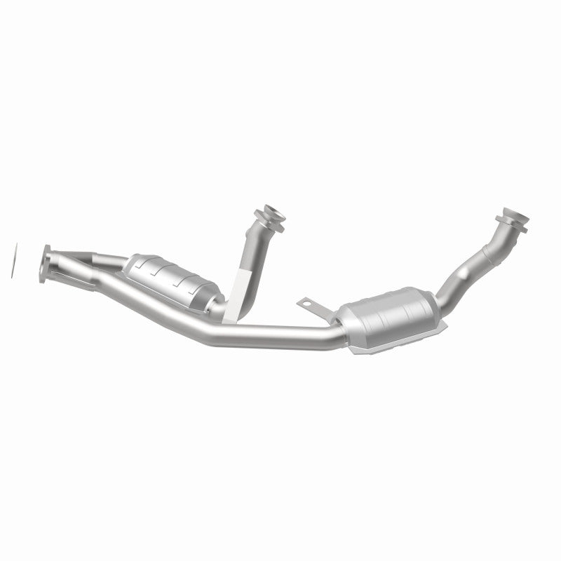MagnaFlow Standard Grade Federal / EPA Compliant Direct-Fit Catalytic Converter 50202 360 Degree Image Set