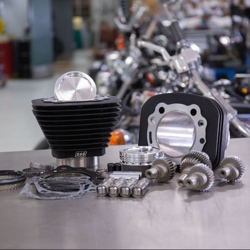 S&S Cycle 00-21 Sportster Models 883cc to 1200cc Hooligan Kit - Wrinkle Black 910-0699 910-0699 Photo - Primary