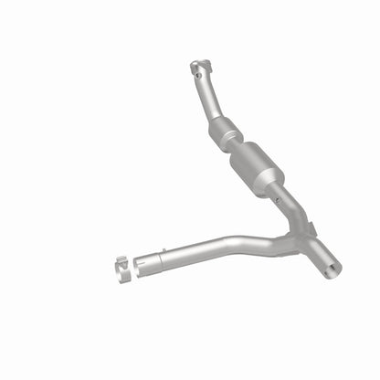 Magnaflow 2000 Ford F-150 5.4L Direct Fit Converter 280008 280008 360 Degree Image Set