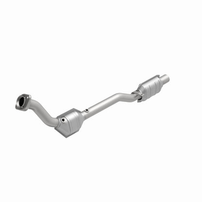 MagnaFlow HM Grade Federal / EPA Compliant Direct-Fit Catalytic Converter 93106 360 Degree Image Set