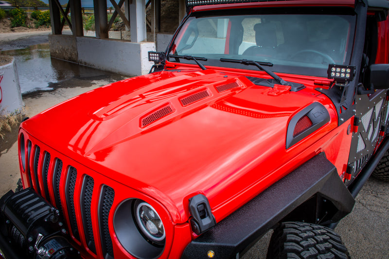 DV8 Offroad 18+ Jeep JL Heat Dispersion Hood - Primer Black HDMBJL-01 HDMBJL-01 Photo - Mounted