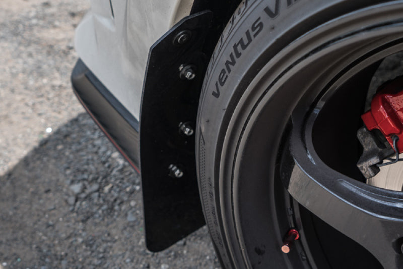 Rally Armor  17-18 Honda Civic Type R (Type R Only) UR Red Mud Flap MF47-UR-RD/BLK User 2