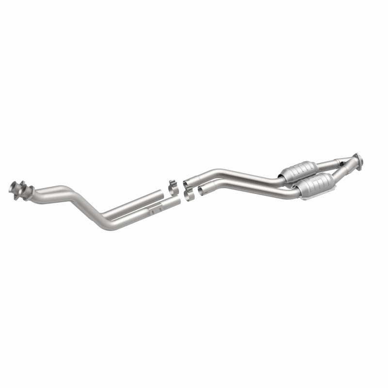 MagnaFlow Mercedes-Benz C220 Standard Grade Federal / EPA Compliant Direct-Fit Catalytic Converter 23578 360 Degree Image Set