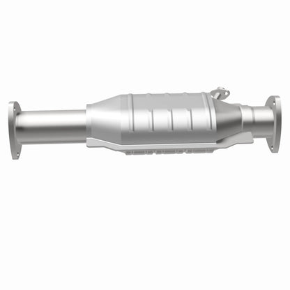 MagnaFlow Toyota Land Cruiser Standard Grade Federal / EPA Compliant Direct-Fit Catalytic Converter 23894 360 Degree Image Set