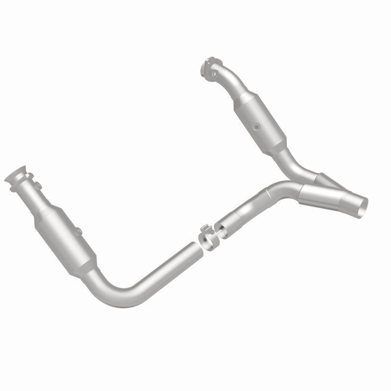 MagnaFlow Dodge Ram 1500 California Grade CARB Compliant Direct-Fit Catalytic Converter 5451664 360 Degree Image Set