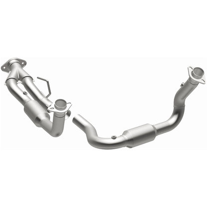 MagnaFlow Jeep Grand Cherokee OEM Grade Federal / EPA Compliant Direct-Fit Catalytic Converter 49686 Photo - out of package