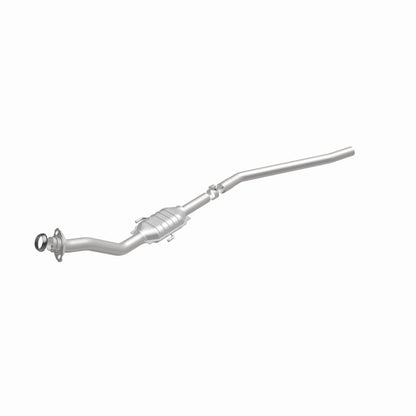 MagnaFlow Standard Grade Federal / EPA Compliant Direct-Fit Catalytic Converter 93274 360 Degree Image Set
