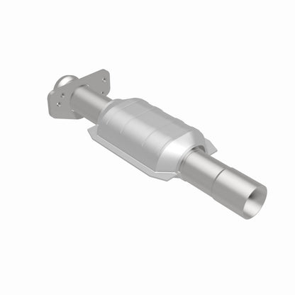 MagnaFlow Standard Grade Federal / EPA Compliant Direct-Fit Catalytic Converter 93485 360 Degree Image Set