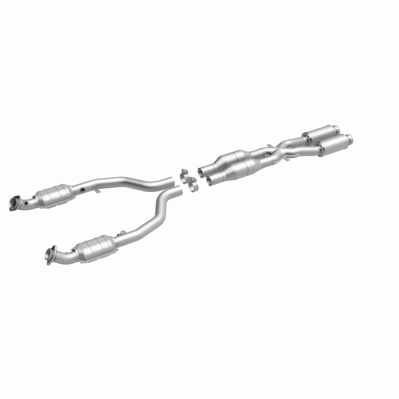 MagnaFlow BMW M3 California Grade CARB Compliant Direct-Fit Catalytic Converter 5411031 360 Degree Image Set